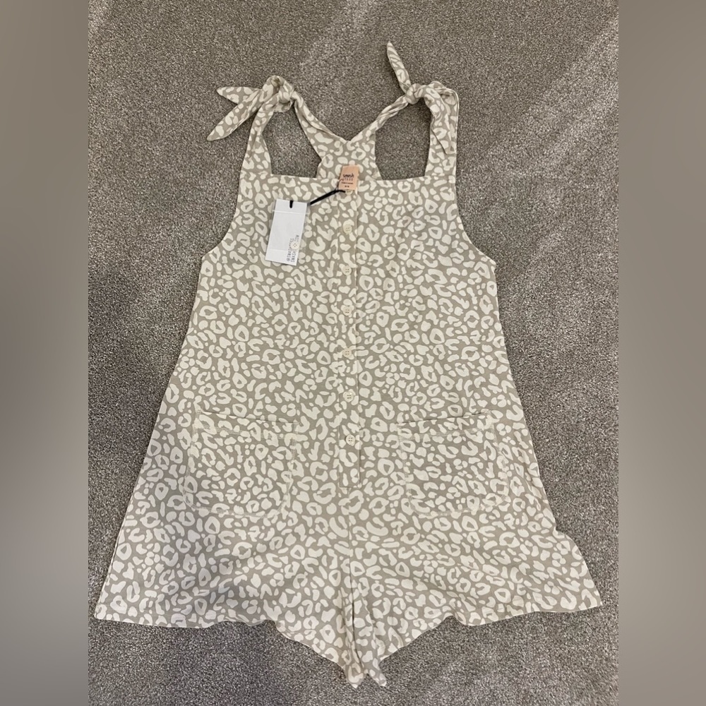 Smash + Tess BRUNCH TIME BUTTON UP ROMPERALLS in Ivory Lola Leopard